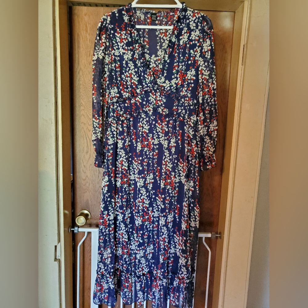 Floral Navy Midi Dress